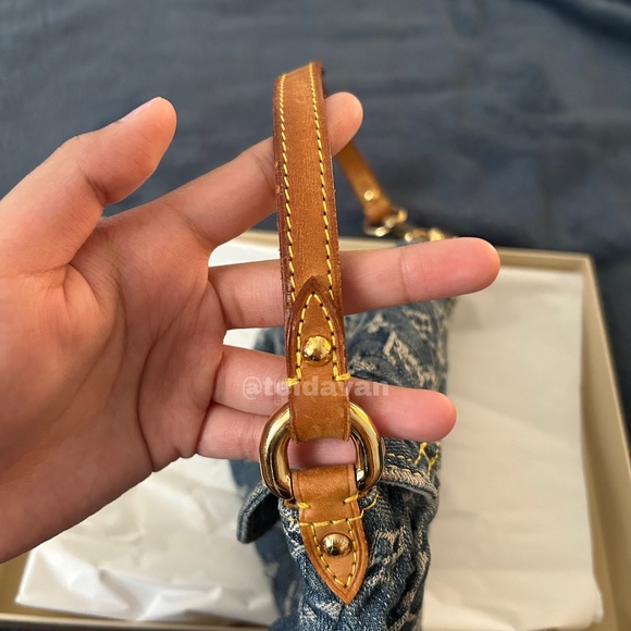 Authentic Louis Vuitton Denim Monogram Pleaty Bag (2005) - Picture 7 of 12